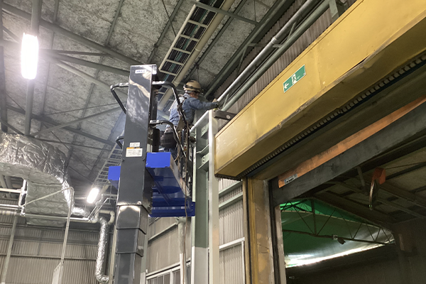 動きが重い・引っかかる際の調整